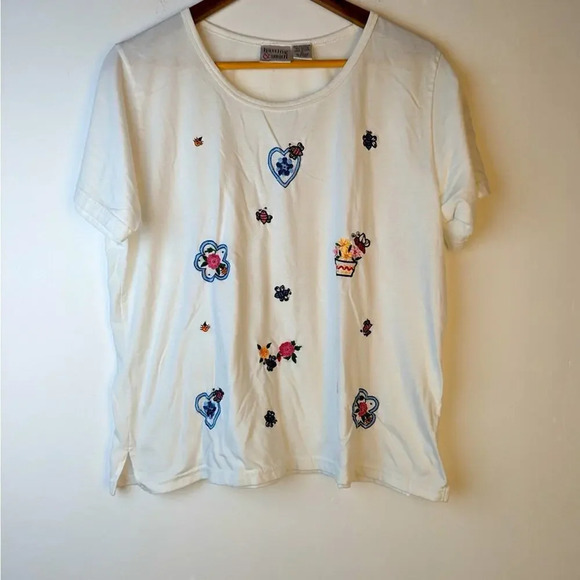 Appliqué Tee Shirt - Picture 1 of 3